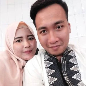 Astri Juniati profile icon