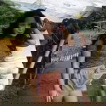 Rose Vee profile icon