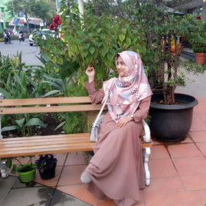 Riyanti profile icon