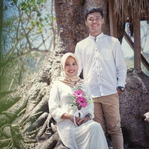 Ela Purwaningsih profile icon