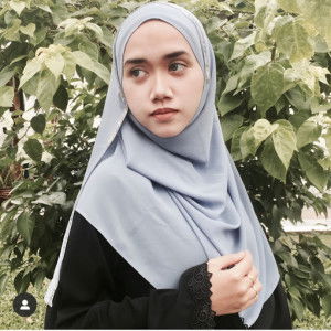 vzwinoor latif profile icon