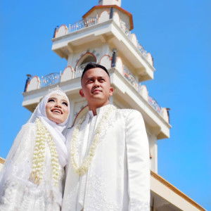 Novi Riyansari profile icon