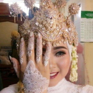 Santi Sundari profile icon