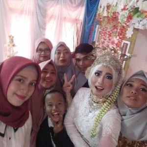 Neneng Astri Rizki Lestari profile icon