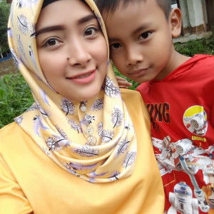 Nining Chandra profile icon