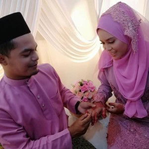 Azira Zamri profile icon