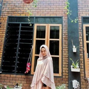 Y. Tifany profile icon