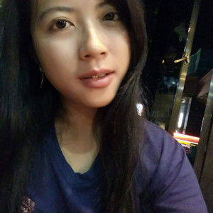 dwi astutik profile icon