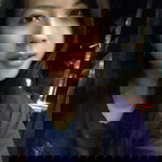 dwi astutik profile icon