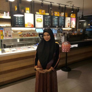 Rana's Mom profile icon