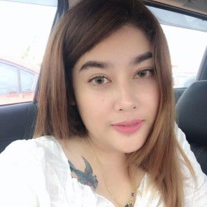 พรนภัส อยู่จันทร์ profile icon