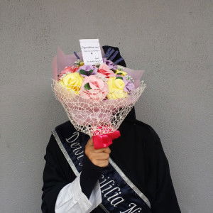 Dewi Aprililia profile icon