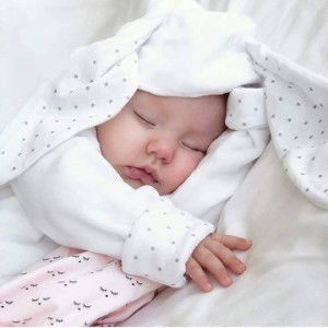 Erynnn Rosli profile icon