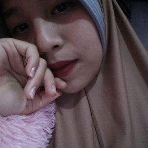 Dwi Retno Mutiah profile icon