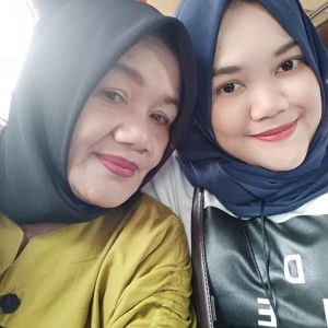 Putri Chairunnissa Siregar profile icon