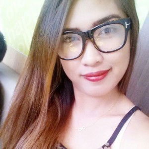 Monic Leal profile icon