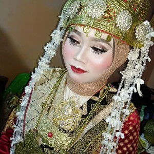 Wina Riyani profile icon