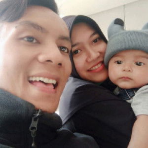 bella dita profile icon