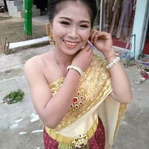 หญิง 'ศรี profile icon