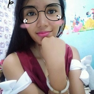 Moecksa YushinoVenisia Efraim profile icon