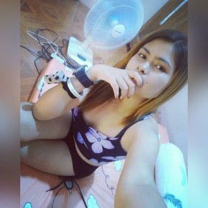 Gliezl Fe Dela Torre profile icon