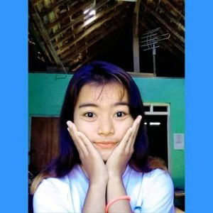 Indah Tri N profile icon