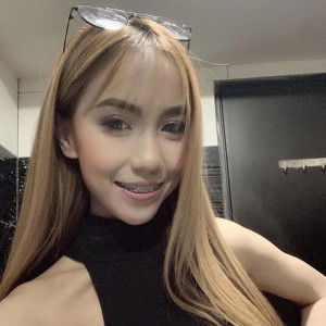 Waraluck Charoenpol profile icon