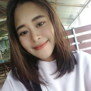 P Pee'Fon Rujirawan profile icon