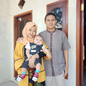 Dwi Apriliani profile icon