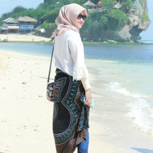 diniati putri profile icon