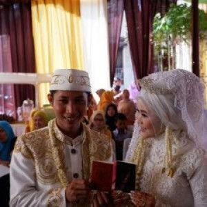 Indah permata sari profile icon