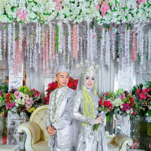 Ratna Agustin profile icon