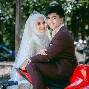 Asiyah Awaesuwo profile icon