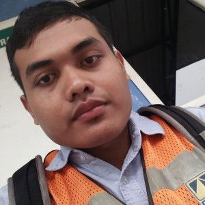 Fitria Nur profile icon