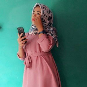 Dewi Maharany profile icon