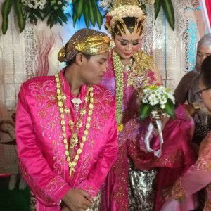 EMie ErLiesa profile icon