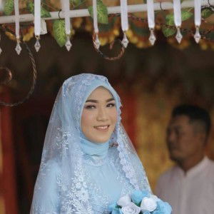 Rani Agustia profile icon