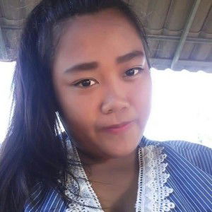 บุษ กับ หลอด ส่วนลูกชื่อน้องหยก profile icon