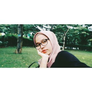 Fitri Aprianti profile icon