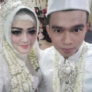 Evi Srikartika profile icon