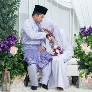 Ana Din profile icon