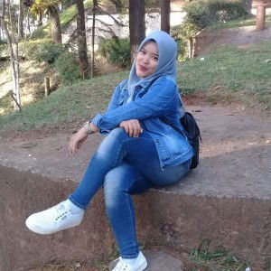 Intan Az-Zahra Hermawati profile icon