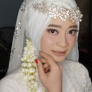 Apriliana Pratiwi profile icon