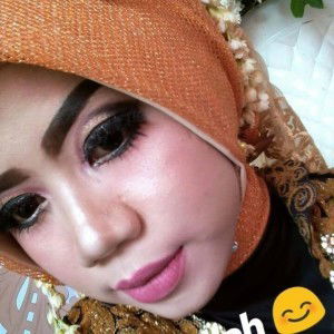 Juni Yanti profile icon