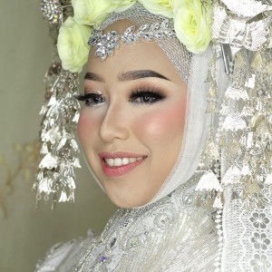 Dini Auliaa profile icon