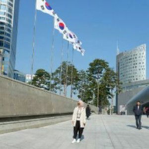 Pradwi Mentari profile icon