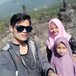 yuliana profile icon