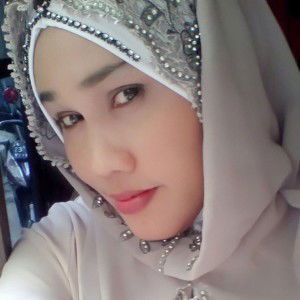 Putri Ratu profile icon