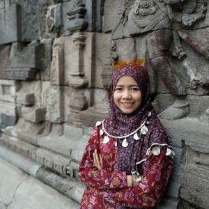 Siti Zauzah Damayanti profile icon