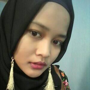 Erni Apriyanti profile icon